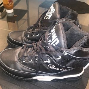 Patrick Ewing’s/ black & white colorway